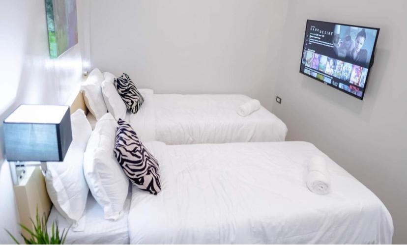 Radlett Residences Hotel - Tuguegarao ภายนอก รูปภาพ